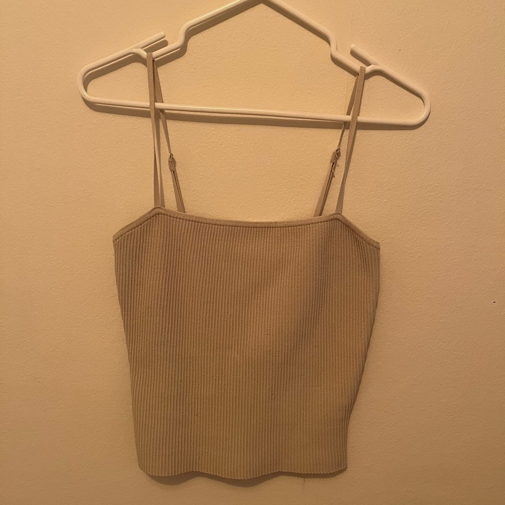 Babaton sculpt knit cami. Beige. Size small.